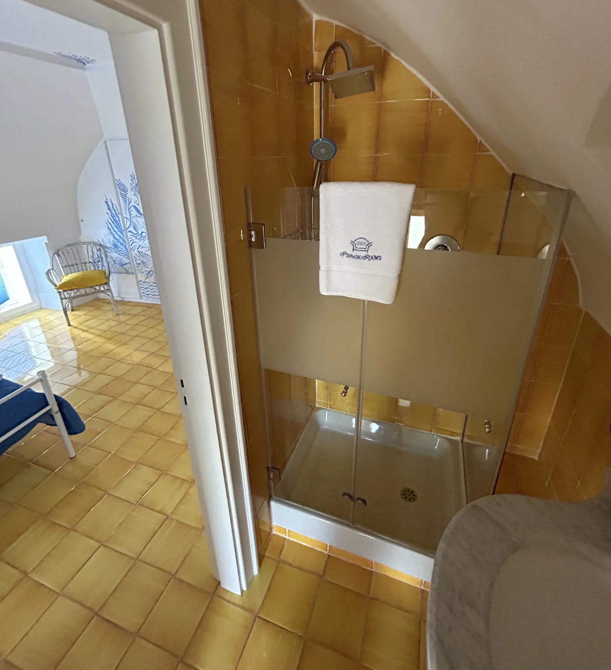 Bagno Partenope Gialla